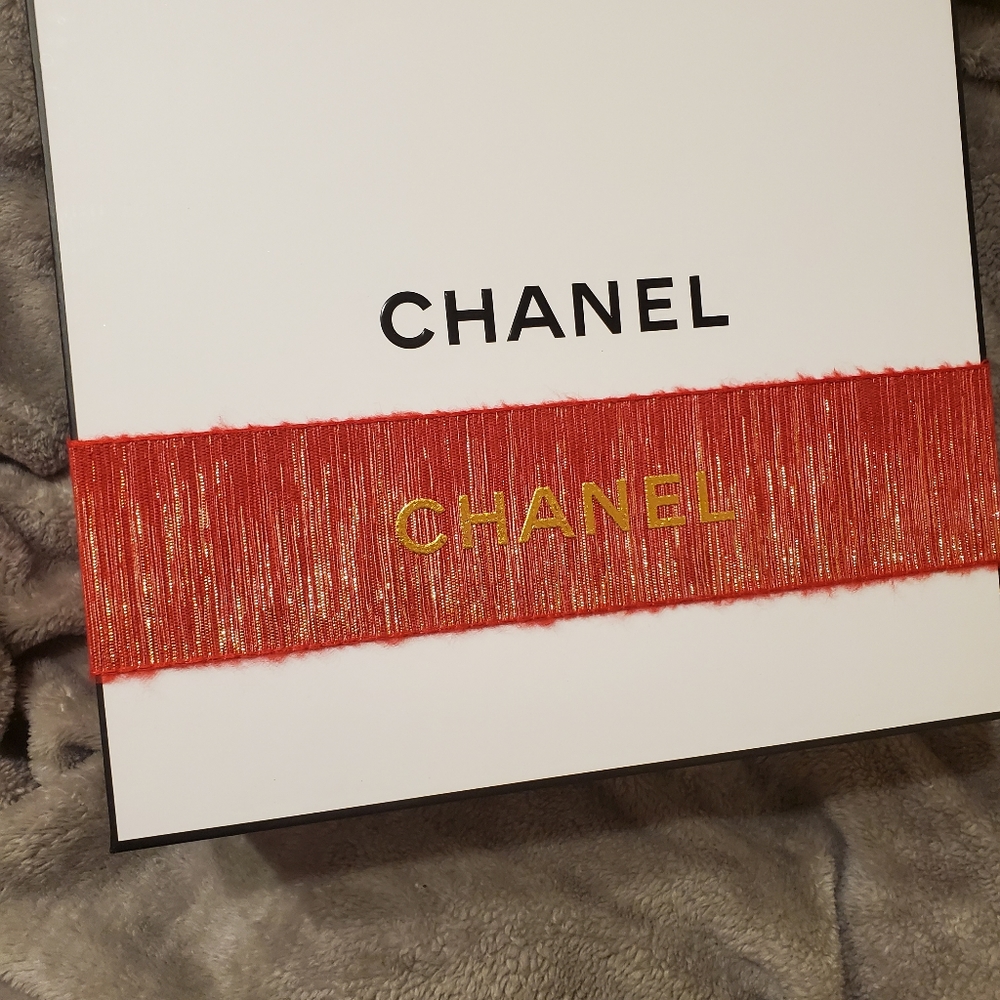 ❤SEND ME AN OFFER❤ Chanel Gift Packaging Box with Red Ribbon set